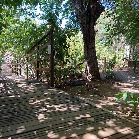 Апартаменты Casa De Marcelino - Hospedagem Domiciliar Em Фернанду-ди-Норонья Экстерьер фото